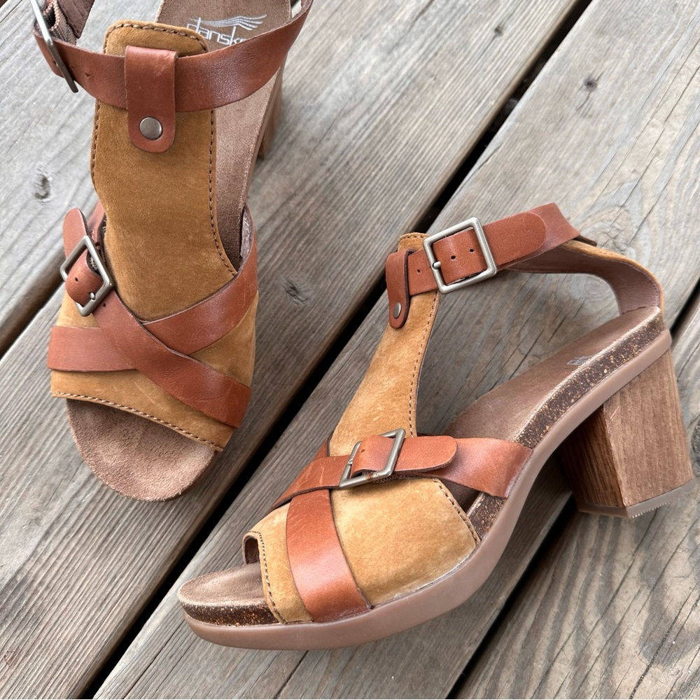 Dansko Dominique T-Strap Heel Strappy Buckle Sandals Leather 40